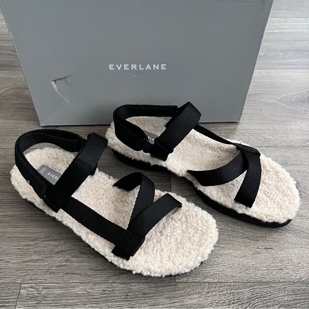 EVERLANE Teddy Sherpa Sport Sandal Size 8 Black Cream Faux Fur Fleece Casual NIB